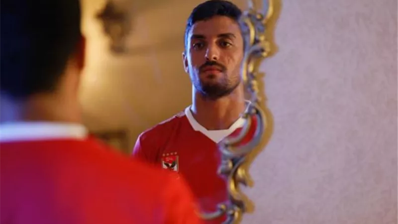 طاهر محمد طاهر : حلم ارتداء القميص الأحمر كان يعيش في عقلي وقلبي منذ الطفولة