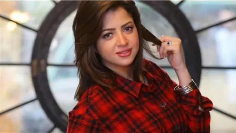 مني فاروق في أحدث ظهور لها: مفيش حاجة إسمها إحباط