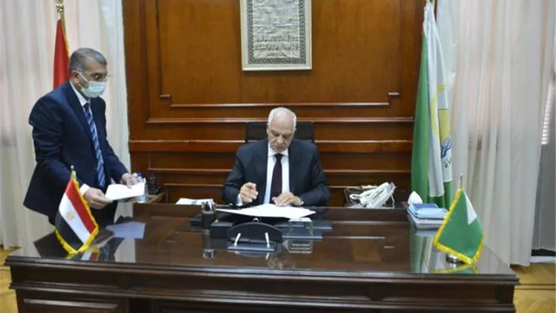 بنسبة نجاح 92%.. محافظ الجيزة يعتمد نتيجة الدور الثاني للشهادة الإعدادية