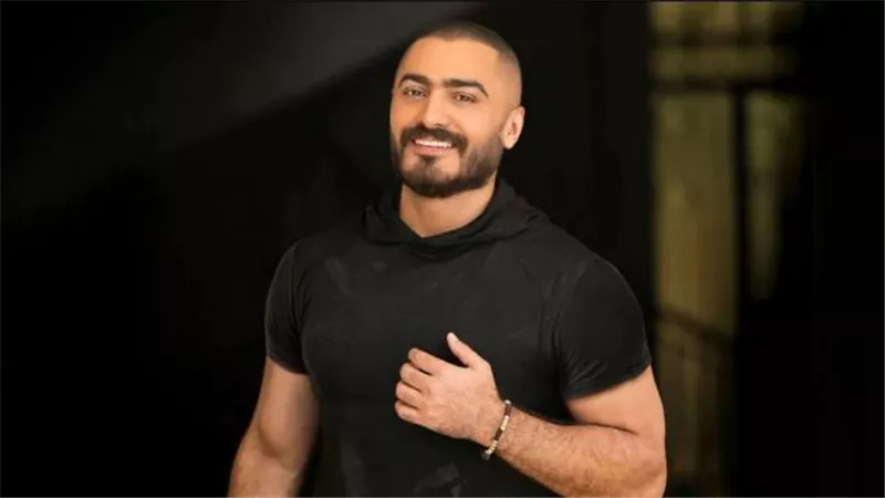 تامر حسني يتواجد في مدينة الإنتاج الإعلامي من أجل ”مش أنا”